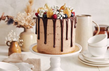 Drip for the Cake | How to Make the Perfect Cake Topping?